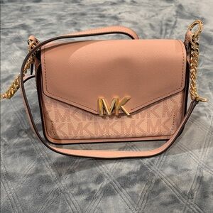 NWT Michael Kors Blush Crossbody Bag with Gold Accents